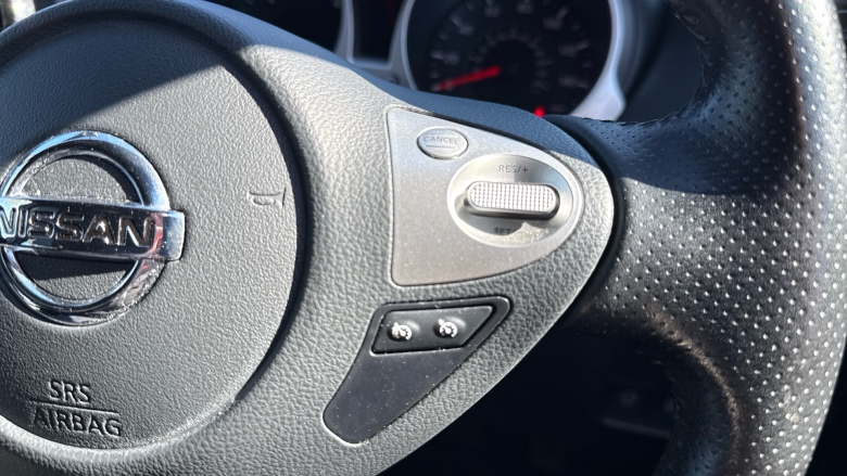 Nissan Juke 1.5 dCi Tekna 5dr Diesel Hatchback